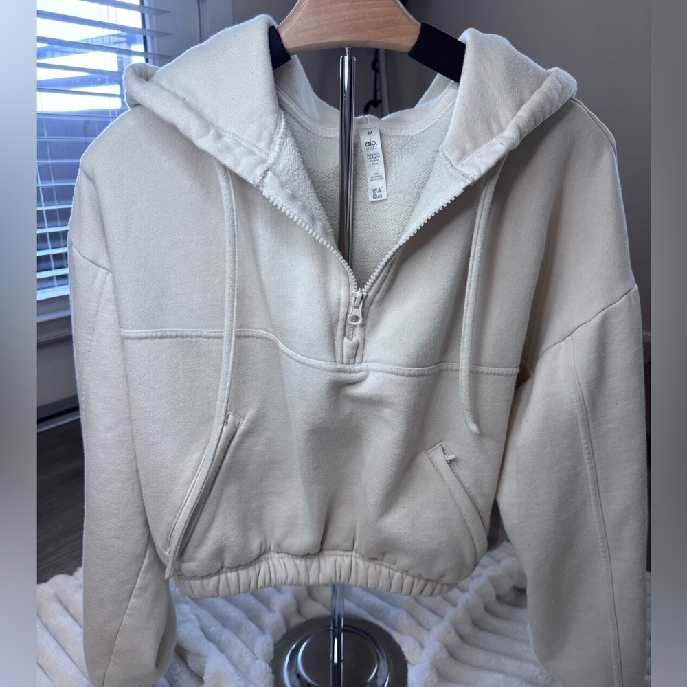 ALO YOGA Half Zip Sweatshirt Cream/Beige